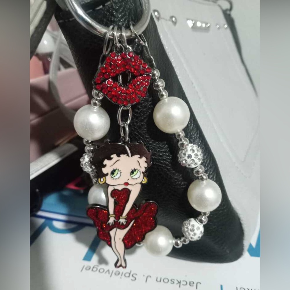 Betty Boop Pearl & Rhinestone Bag Charm Keychain NWT - Picture 9 of 11